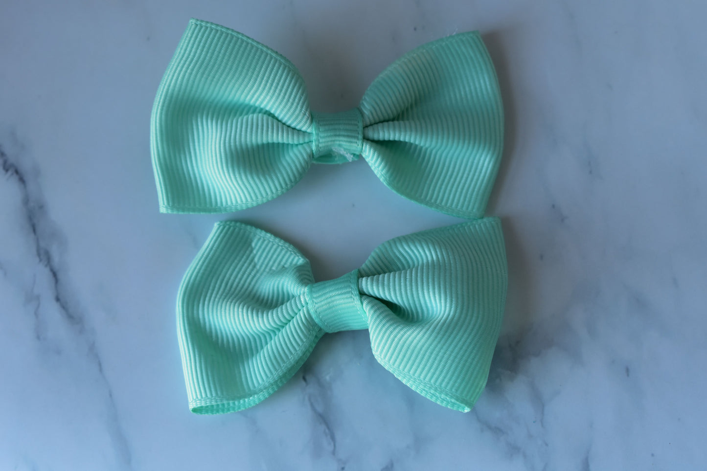 Solid Hair Bows (Single Loop)